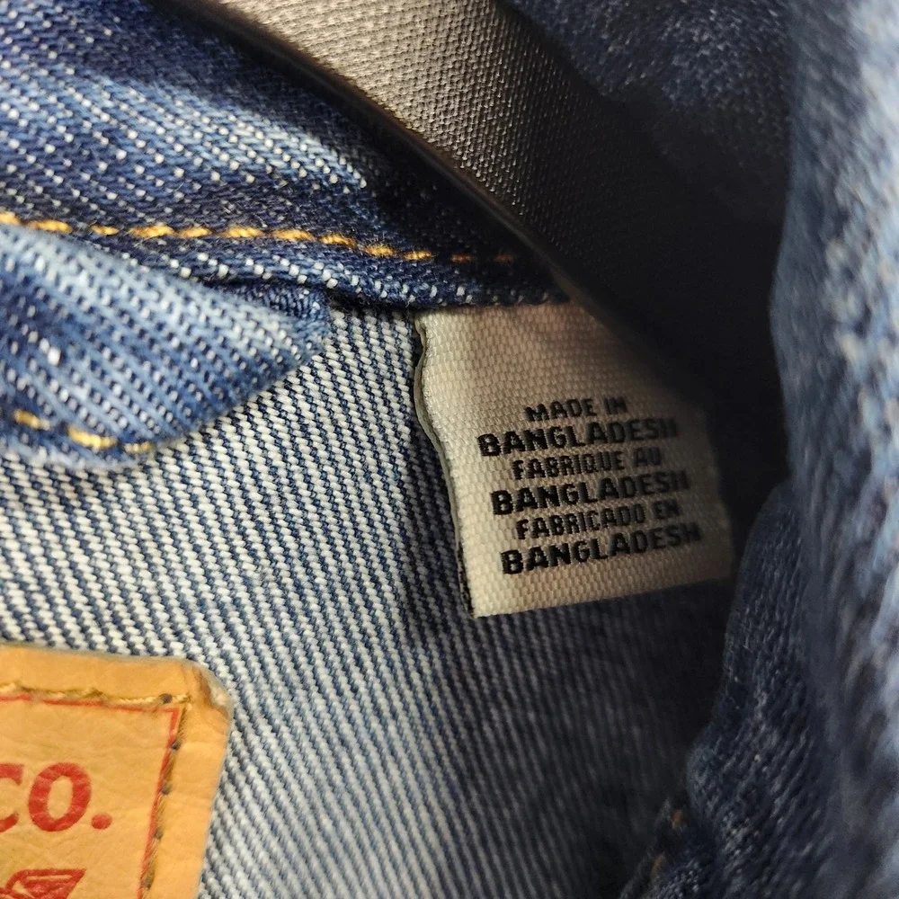 Levis Mens Denim Trucker Jacket Medium Wash Camo Logo Back Patch Blue Size L - Picture 5 of 10